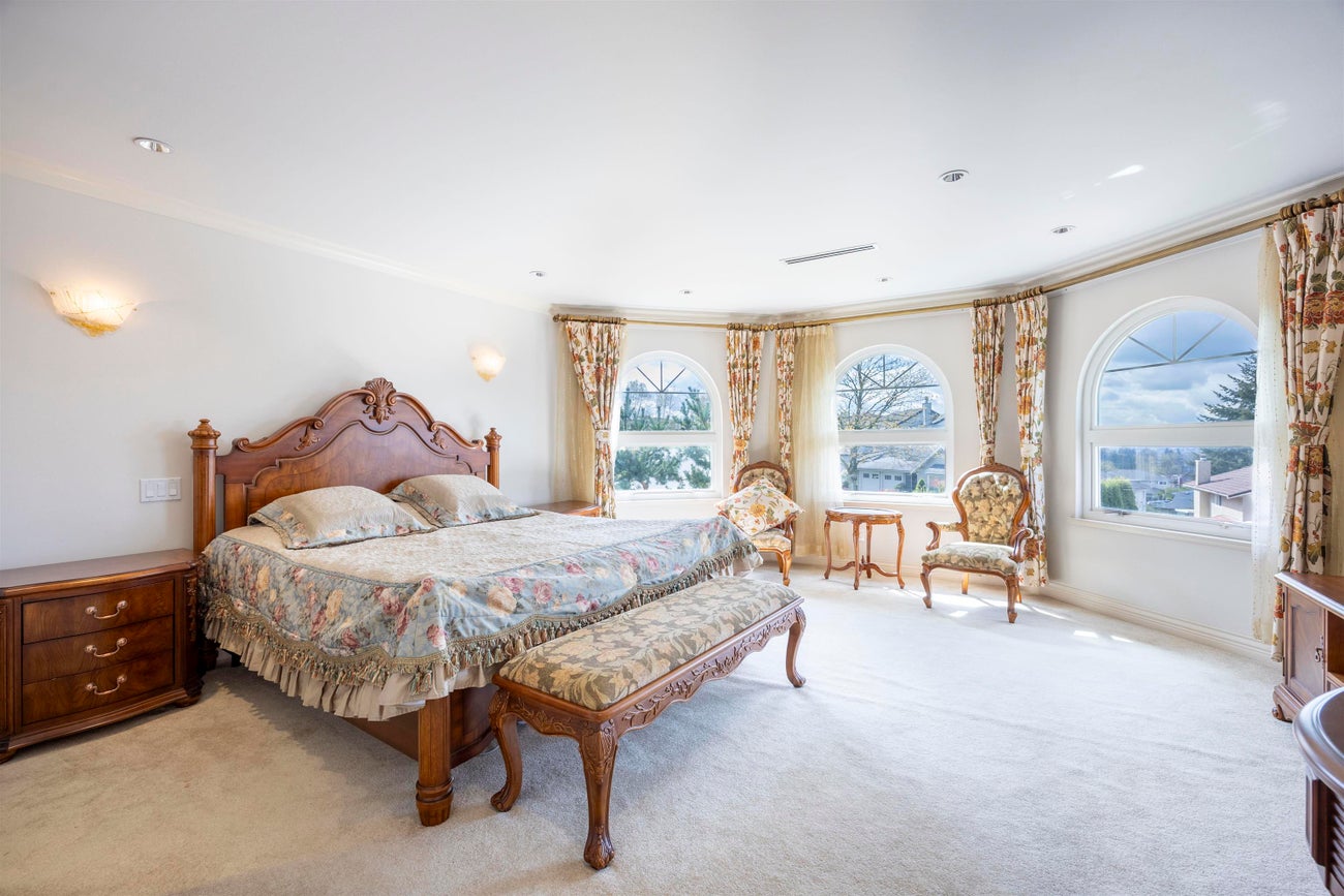 7353 Union Street - Simon Fraser Univer. single-family-residence for Sale, 5 Bedrooms (R3095229)# - 14