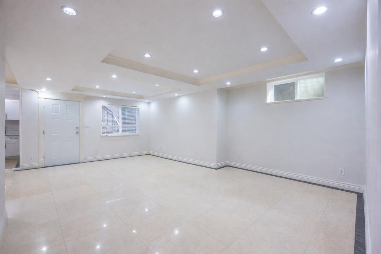 7353 Union Street - Simon Fraser Univer. single-family-residence for Sale, 5 Bedrooms (R3095229)# - 23