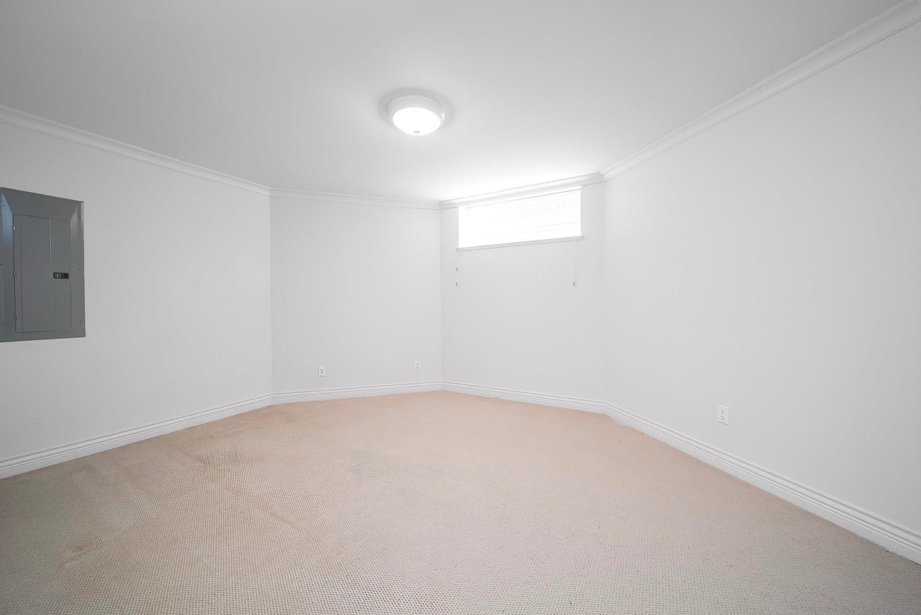 7353 Union Street - Simon Fraser Univer. Single Family Residence for Sale, 5 Bedrooms (R3095229)# - 26