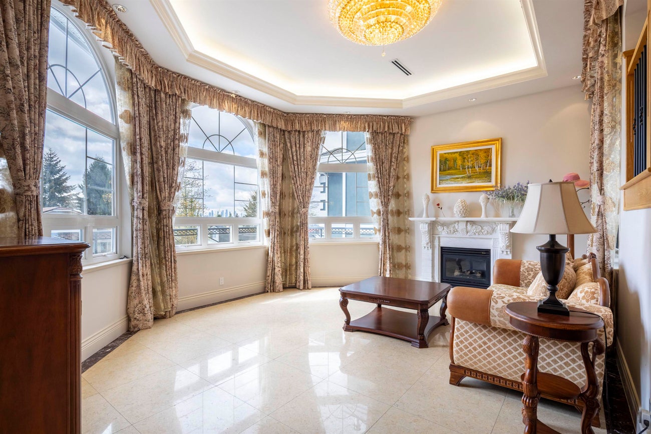 7353 Union Street - Simon Fraser Univer. single-family-residence for Sale, 5 Bedrooms (R3095229)# - 3