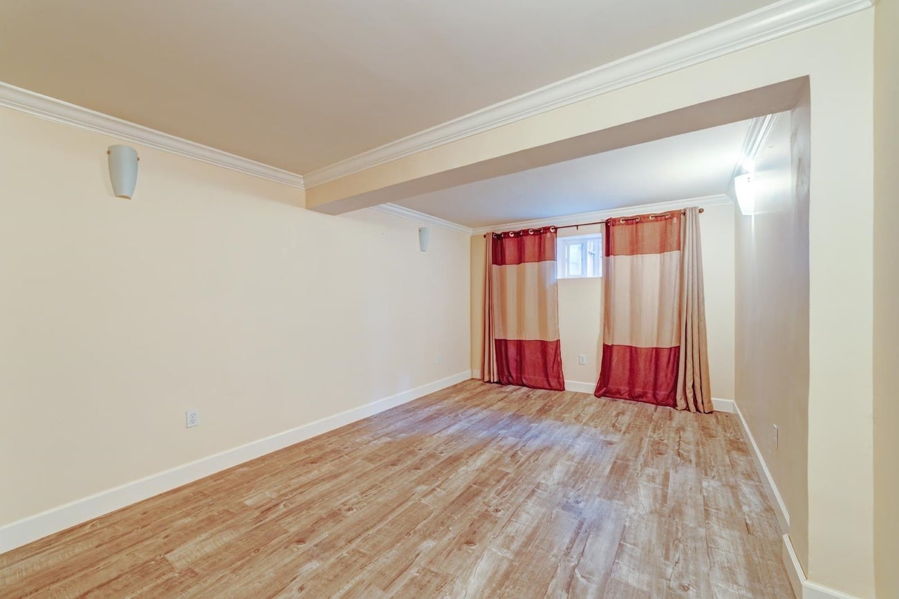 990 Kinsac Street - Coquitlam West Single Family Residence for Sale, 5 Bedrooms (R3095340)# - 22