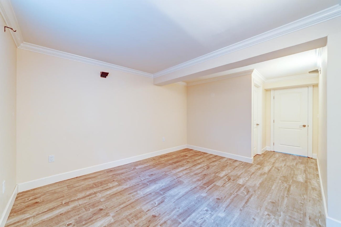 990 Kinsac Street - Coquitlam West Single Family Residence for Sale, 5 Bedrooms (R3095340)# - 25