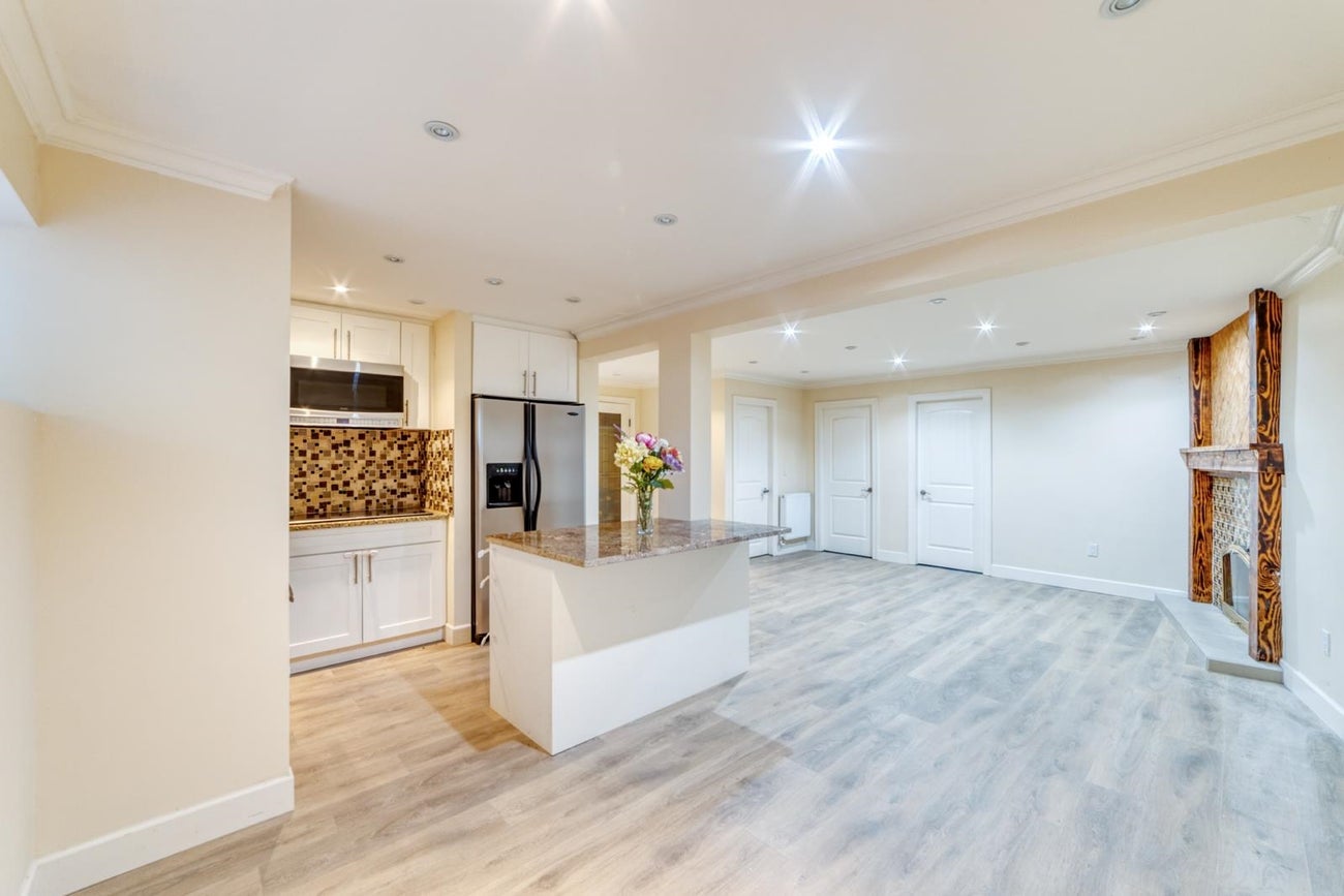 990 Kinsac Street - Coquitlam West single-family-residence for Sale, 5 Bedrooms (R3095340)# - 27