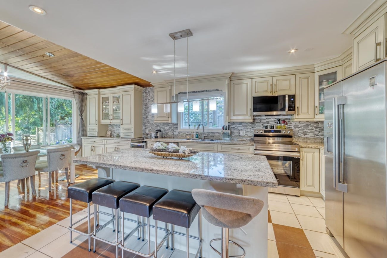 990 Kinsac Street - Coquitlam West single-family-residence for Sale, 5 Bedrooms (R3095340)# - 3