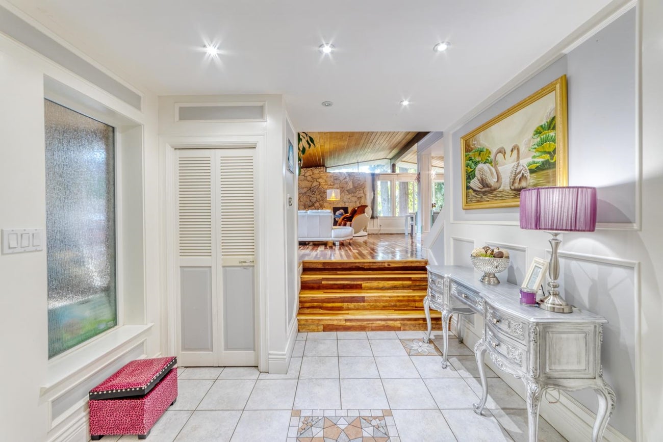 990 Kinsac Street - Coquitlam West Single Family Residence for Sale, 5 Bedrooms (R3095340)# - 8