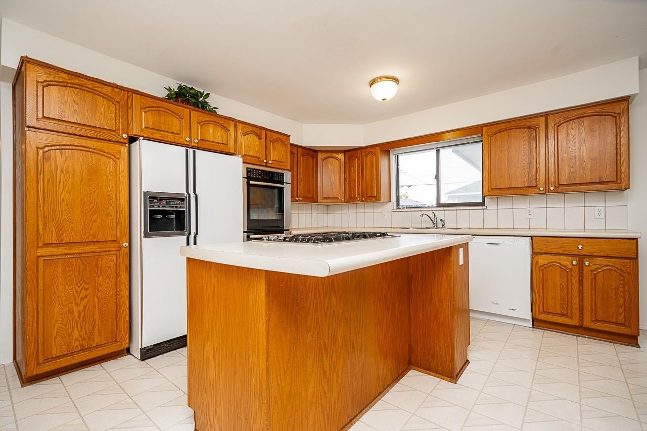 6546 Dunnedin Street - Sperling-Duthie Single Family Residence for Sale, 3 Bedrooms (R3095585)# - 10