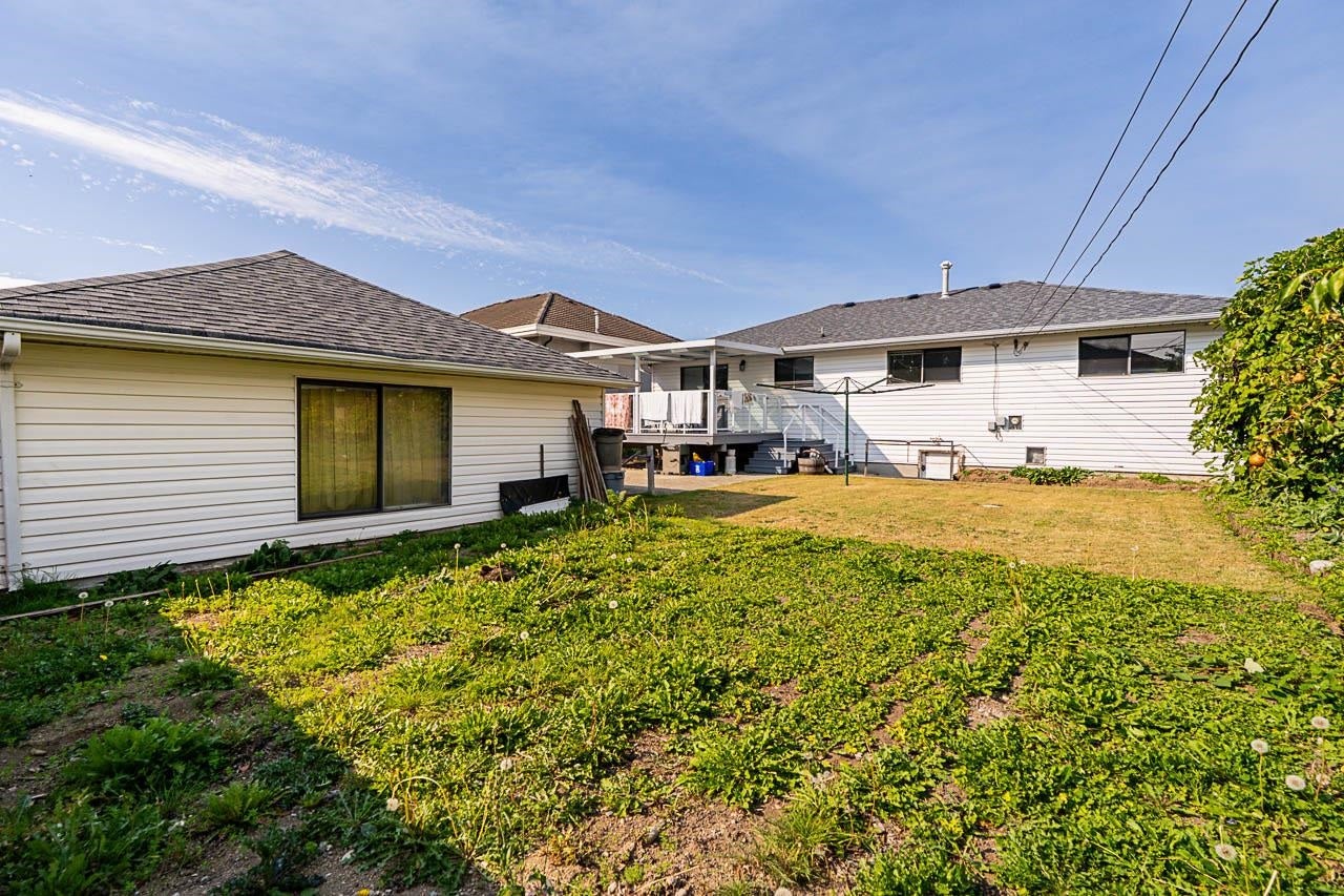 6546 Dunnedin Street - Sperling-Duthie Single Family Residence for Sale, 3 Bedrooms (R3095585)# - 32