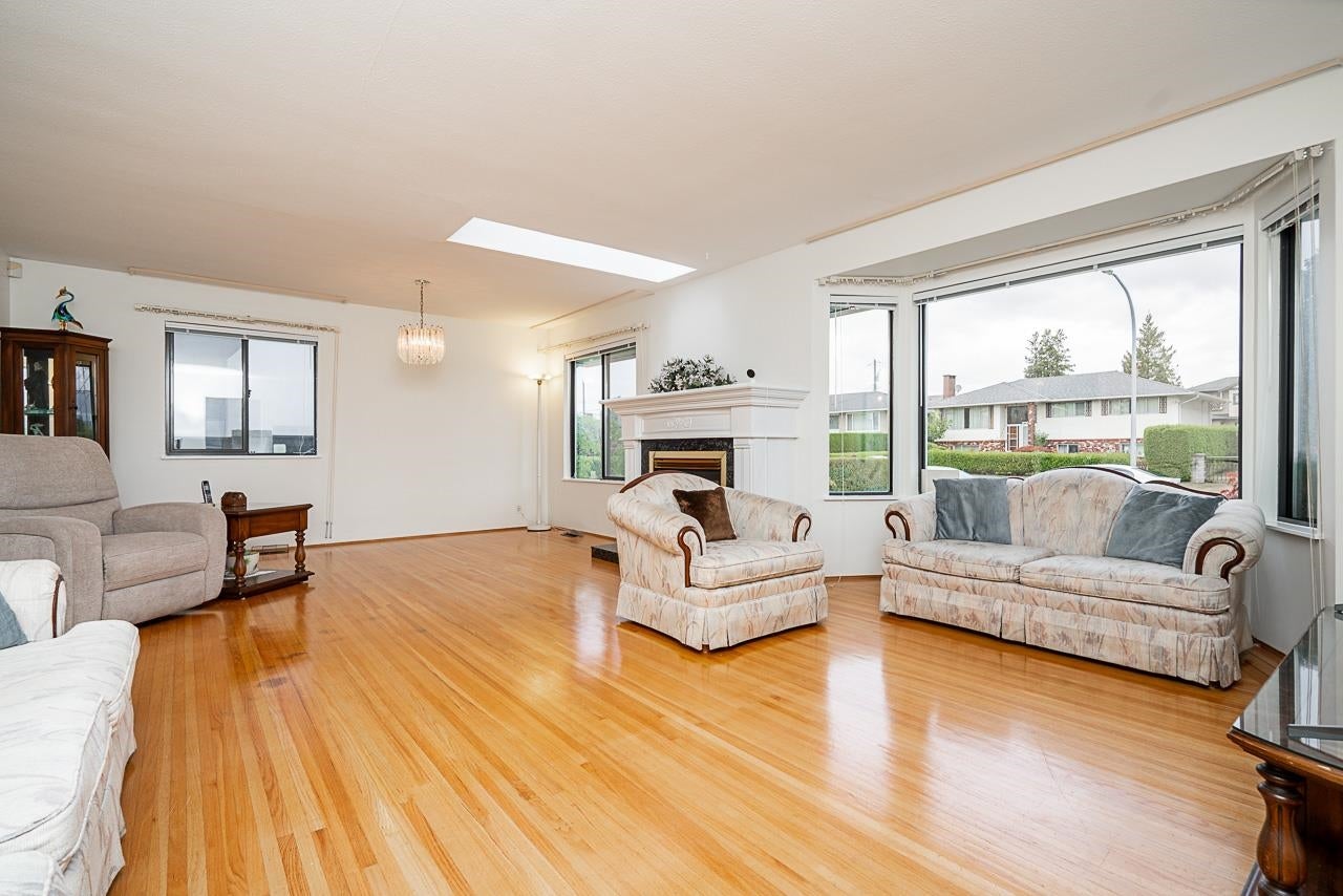 6546 Dunnedin Street - Sperling-Duthie single-family-residence for Sale, 3 Bedrooms (R3095585)# - 5