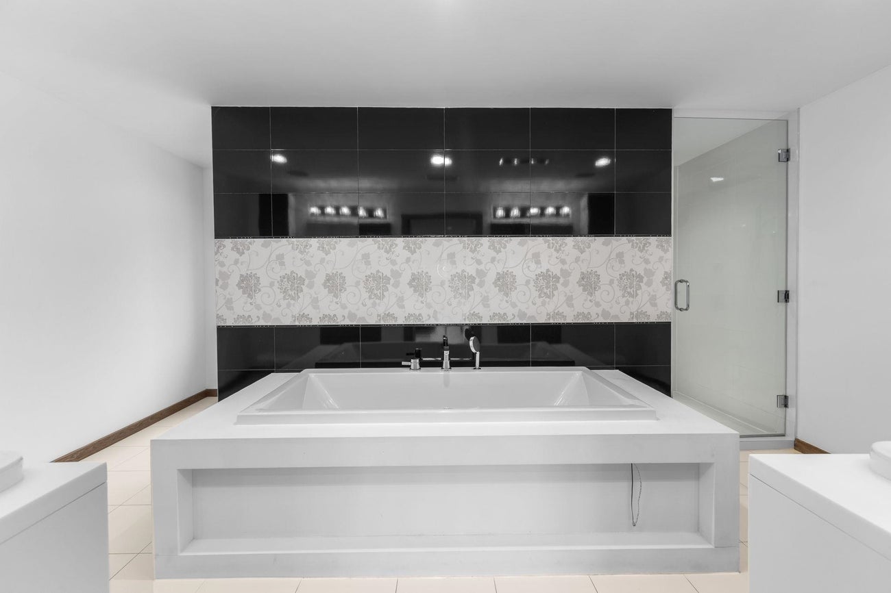 2150 Kugler Avenue - Central Coquitlam single-family-residence for Sale, 6 Bedrooms (R3095734)# - 20