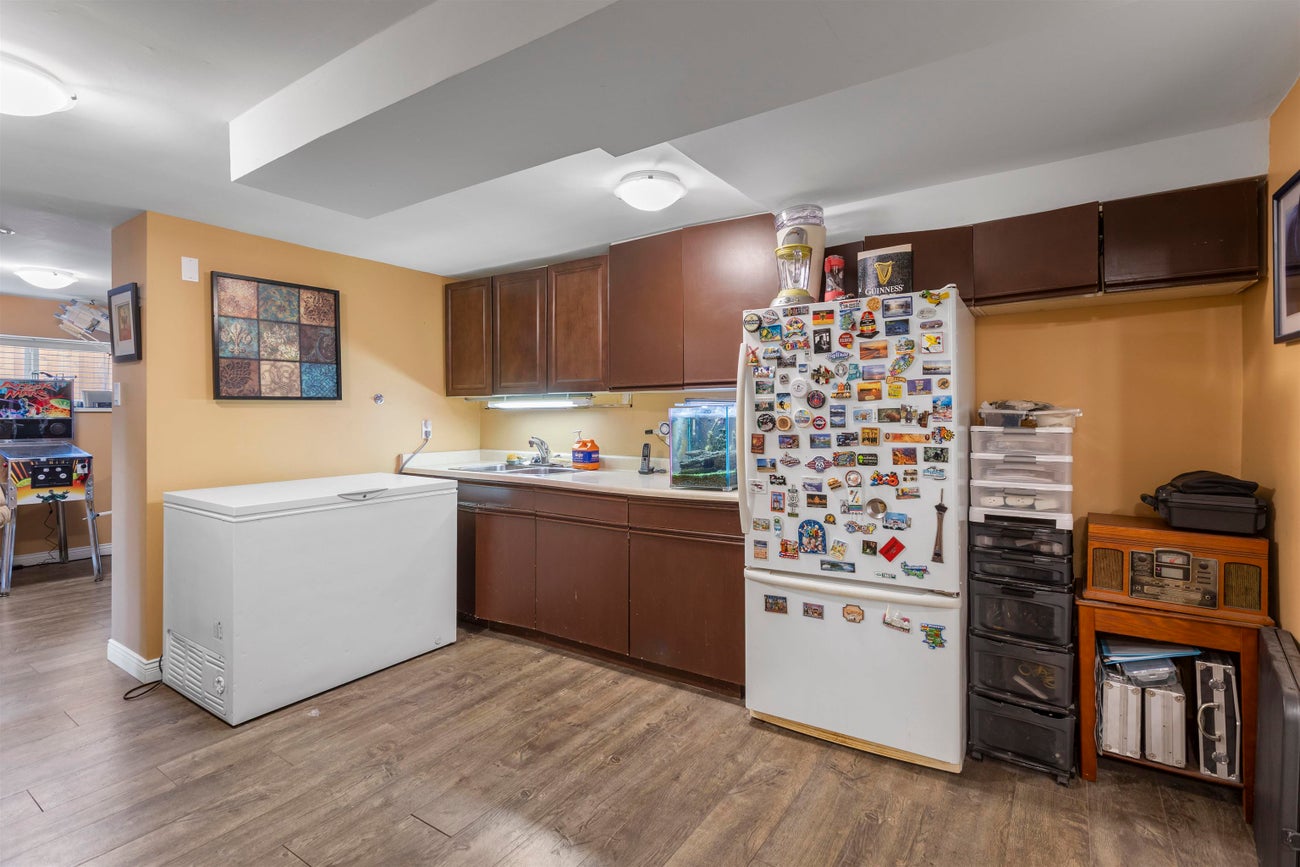 1419 Austin Avenue - Central Coquitlam Single Family Residence for Sale, 5 Bedrooms (R3097390)# - 25