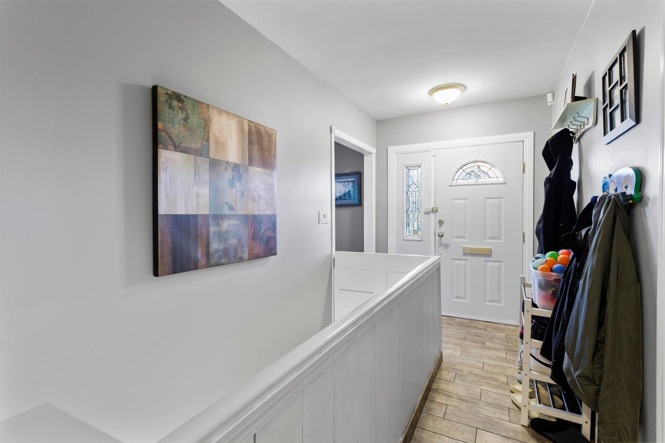 1419 Austin Avenue - Central Coquitlam Single Family Residence for Sale, 5 Bedrooms (R3097390)# - 9