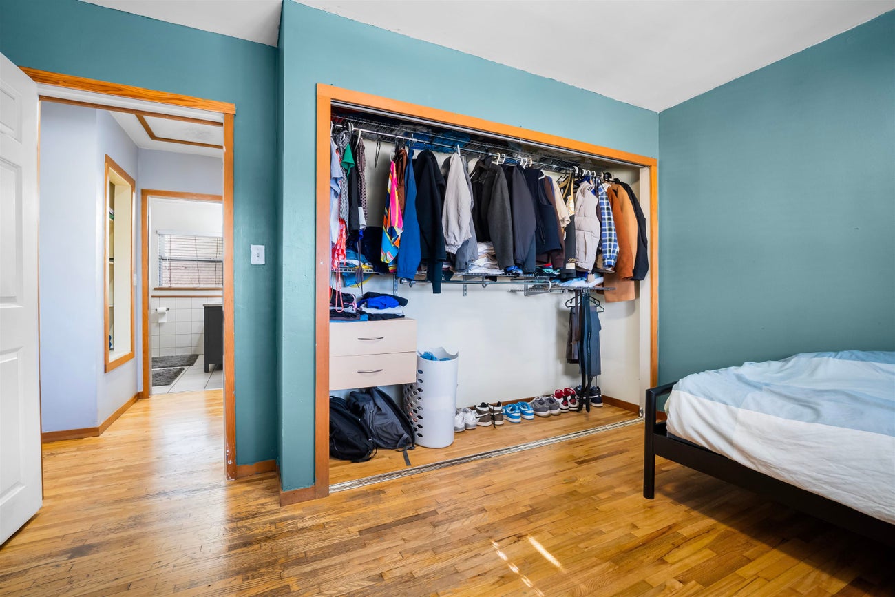 521 Brookmere Avenue - Coquitlam West Single Family Residence for Sale, 5 Bedrooms (R3097578)# - 13