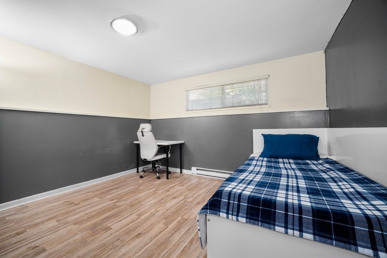 521 Brookmere Avenue - Coquitlam West Single Family Residence for Sale, 5 Bedrooms (R3097578)# - 24