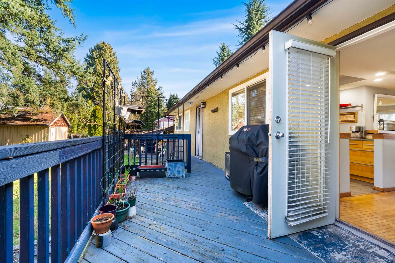 521 Brookmere Avenue - Coquitlam West Single Family Residence for Sale, 5 Bedrooms (R3097578)# - 25