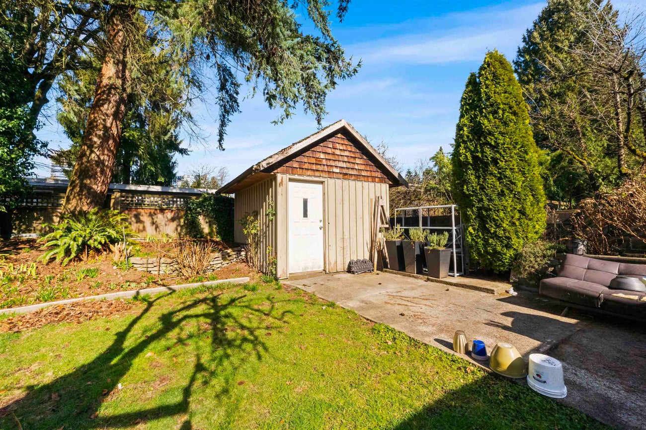 521 Brookmere Avenue - Coquitlam West Single Family Residence for Sale, 5 Bedrooms (R3097578)# - 29