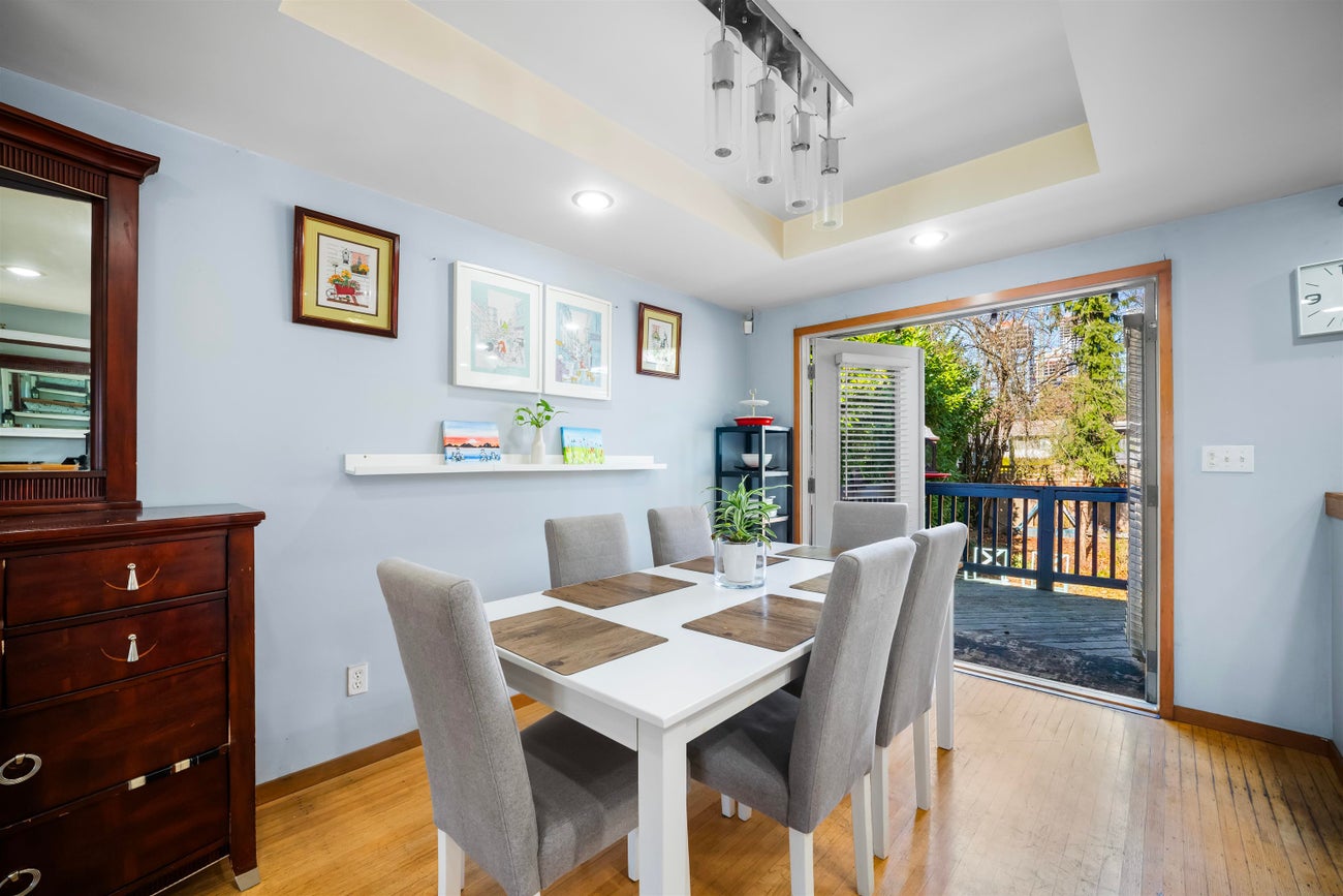 521 Brookmere Avenue - Coquitlam West Single Family Residence for Sale, 5 Bedrooms (R3097578)# - 7