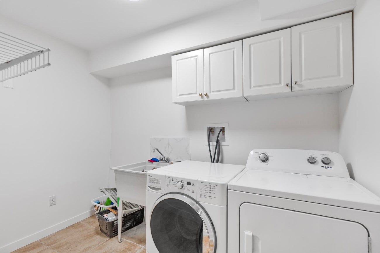 6998 Fielding Court - Government Road single-family-residence for Sale, 8 Bedrooms (R3097785)# - 28