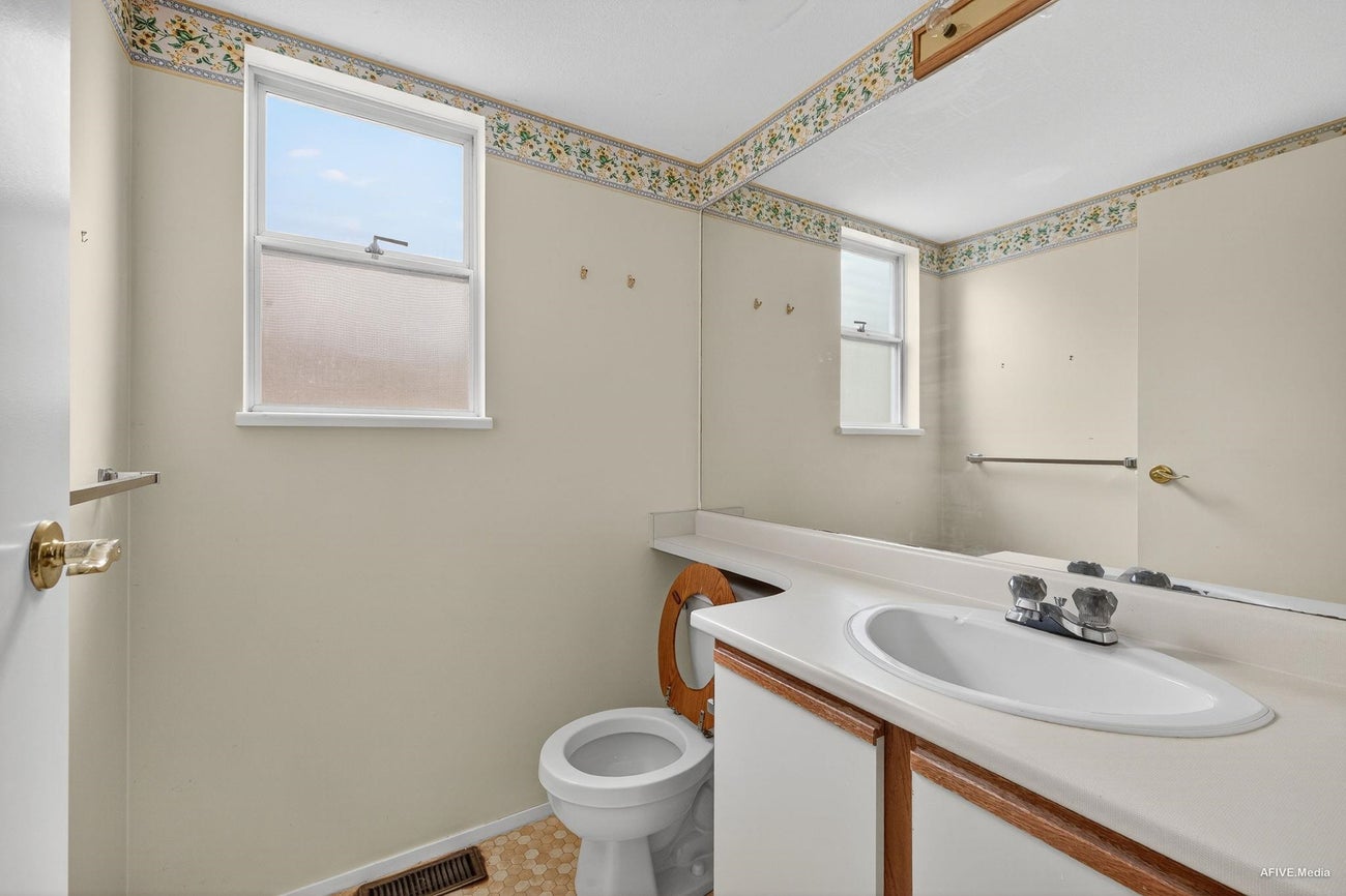 2713 Mara Drive - Coquitlam East Single Family Residence for Sale, 3 Bedrooms (R3098295)# - 22