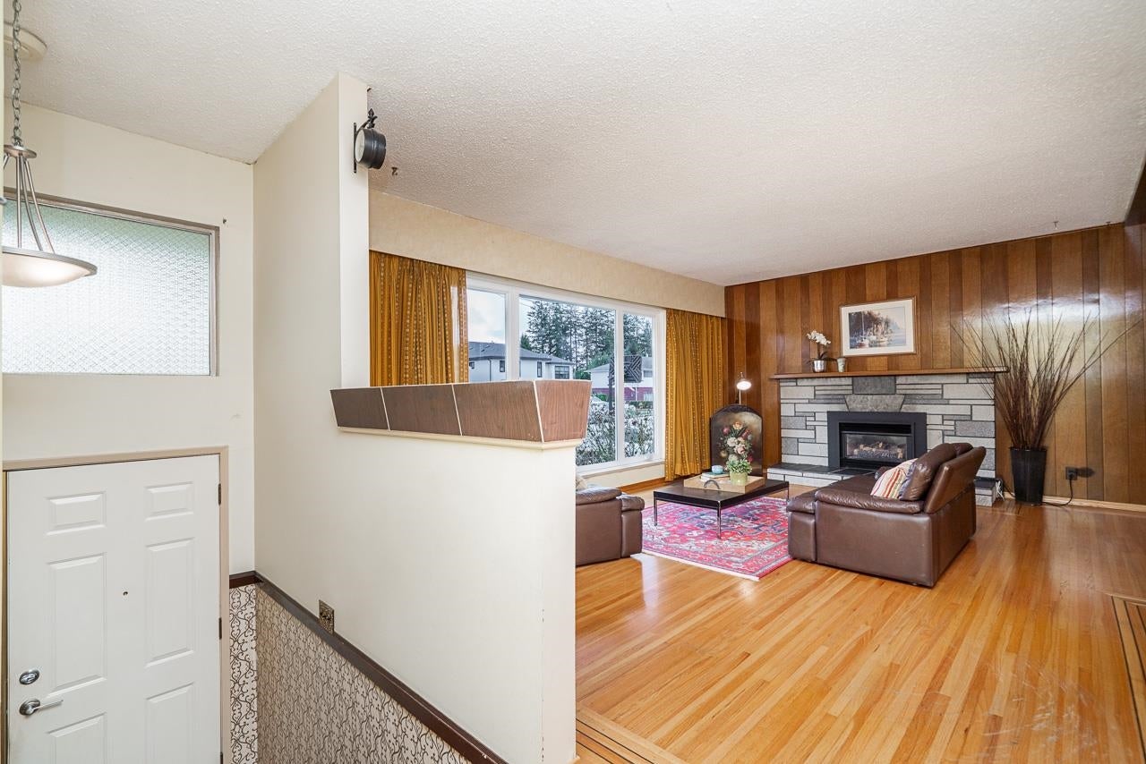 2293 Warrenton Avenue - Central Coquitlam single-family-residence for Sale, 2 Bedrooms (R3098979)# - 2