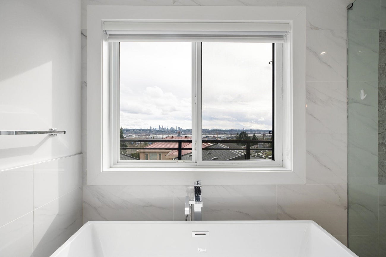 1202A Hammond Avenue - Maillardville single-family-residence for Sale, 7 Bedrooms (R3099267)# - 15