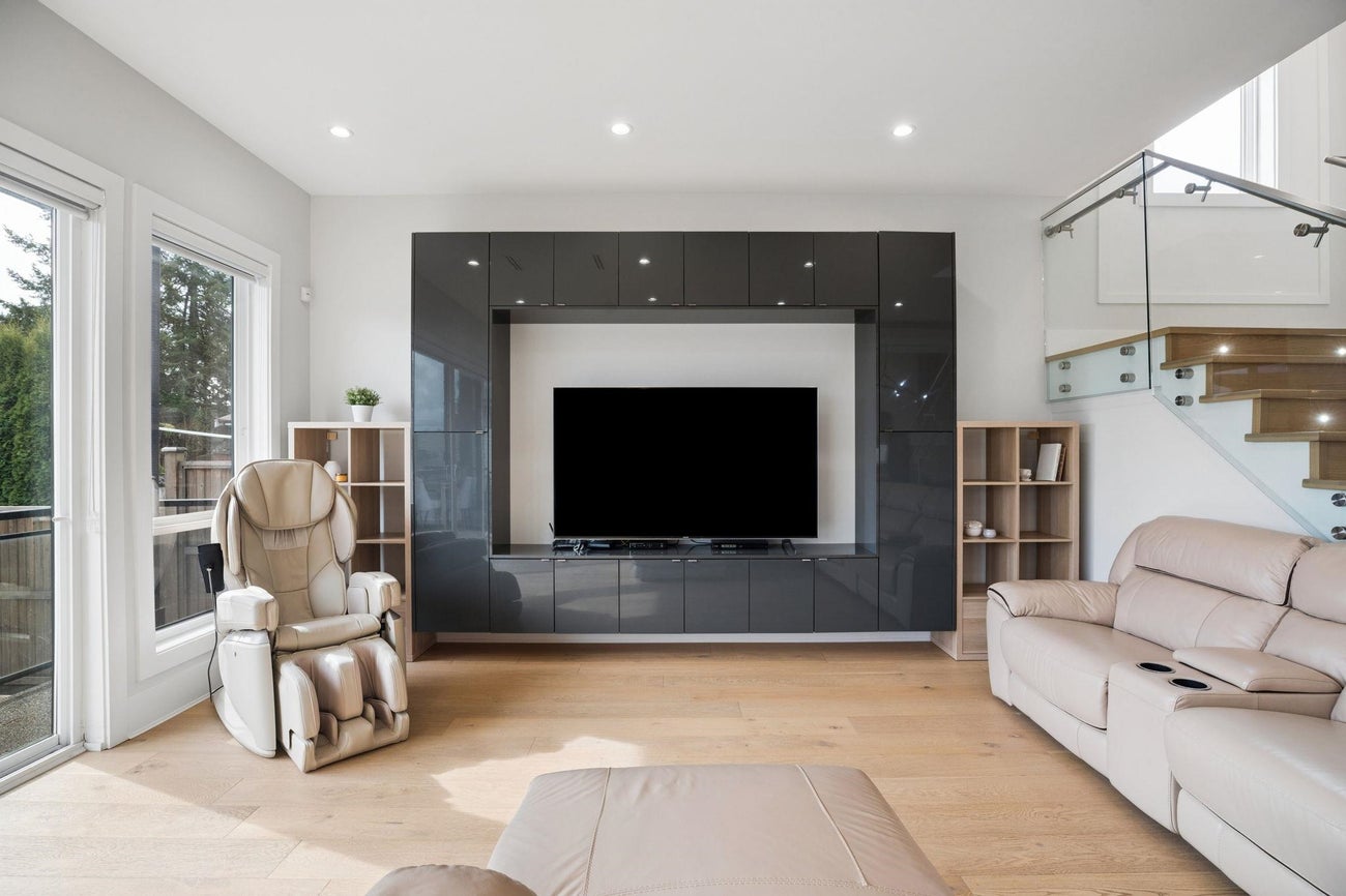 1202A Hammond Avenue - Maillardville single-family-residence for Sale, 7 Bedrooms (R3099267)# - 3