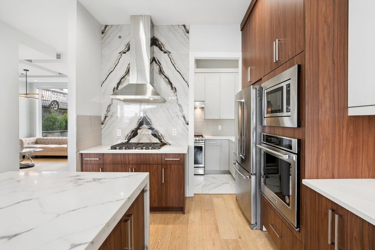 1202A Hammond Avenue - Maillardville single-family-residence for Sale, 7 Bedrooms (R3099267)# - 8