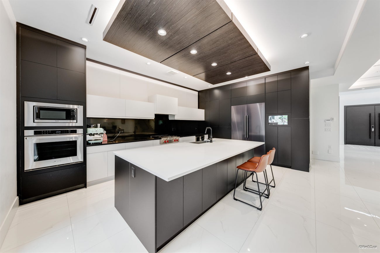 710 Ivy Avenue - Coquitlam West Single Family Residence for Sale, 7 Bedrooms (R3099978)# - 19