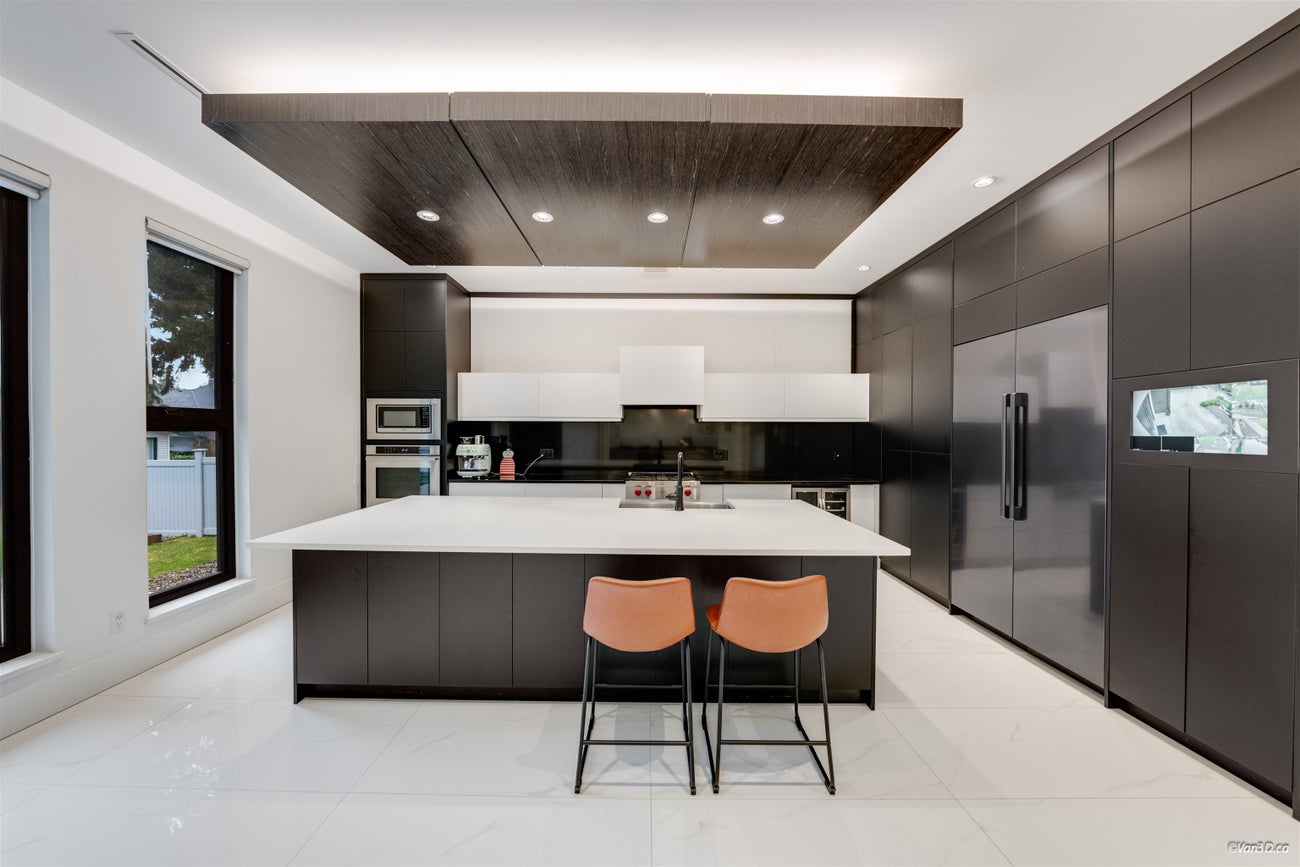 710 Ivy Avenue - Coquitlam West Single Family Residence for Sale, 7 Bedrooms (R3099978)# - 24