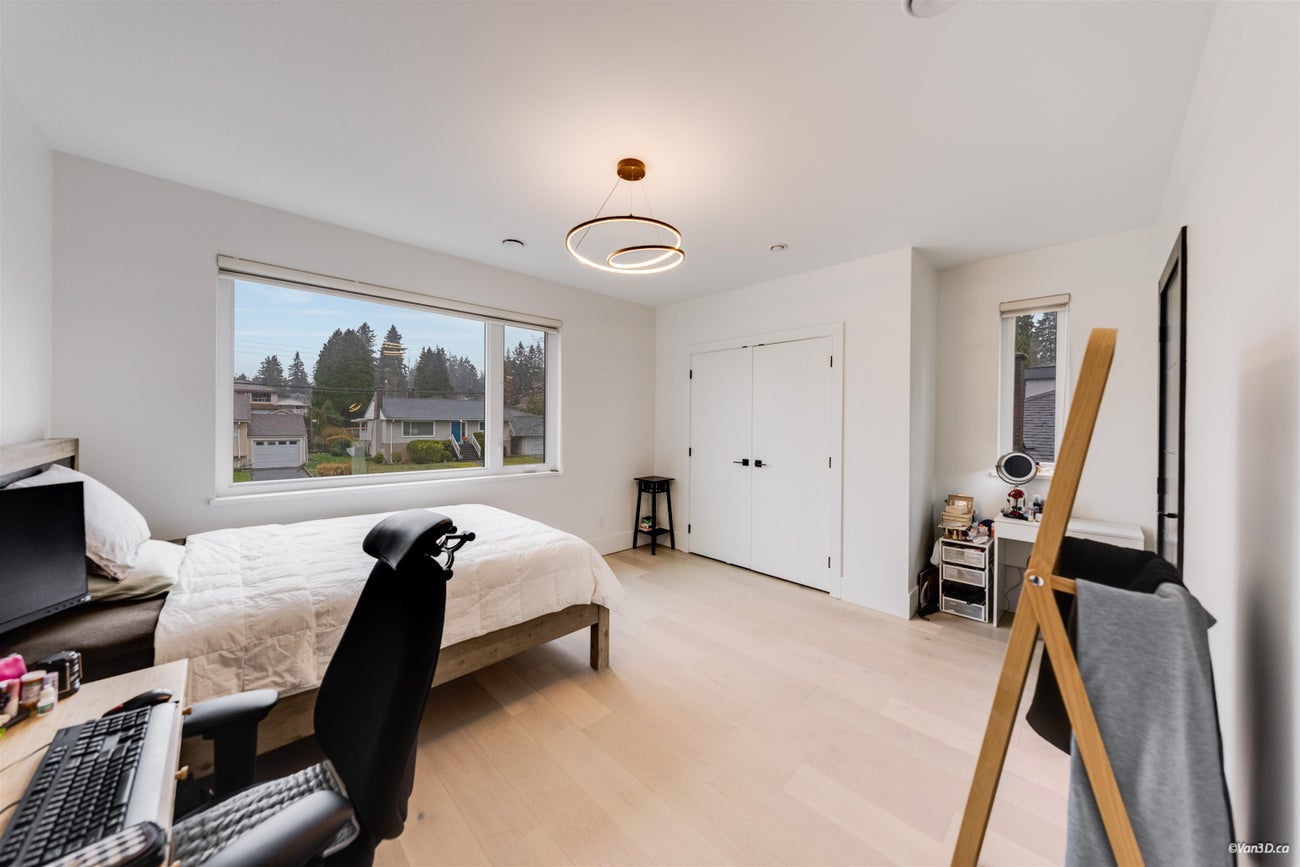 710 Ivy Avenue - Coquitlam West Single Family Residence for Sale, 7 Bedrooms (R3099978)# - 25