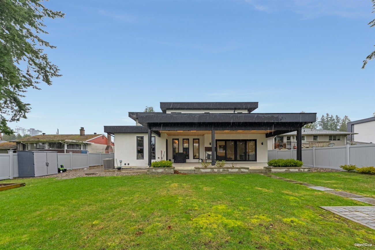 710 Ivy Avenue - Coquitlam West Single Family Residence for Sale, 7 Bedrooms (R3099978)# - 40