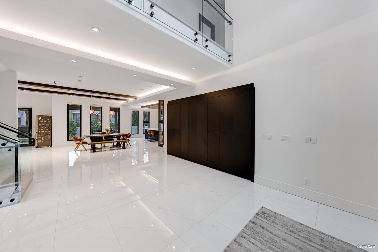 710 Ivy Avenue - Coquitlam West Single Family Residence for Sale, 7 Bedrooms (R3099978)# - 4