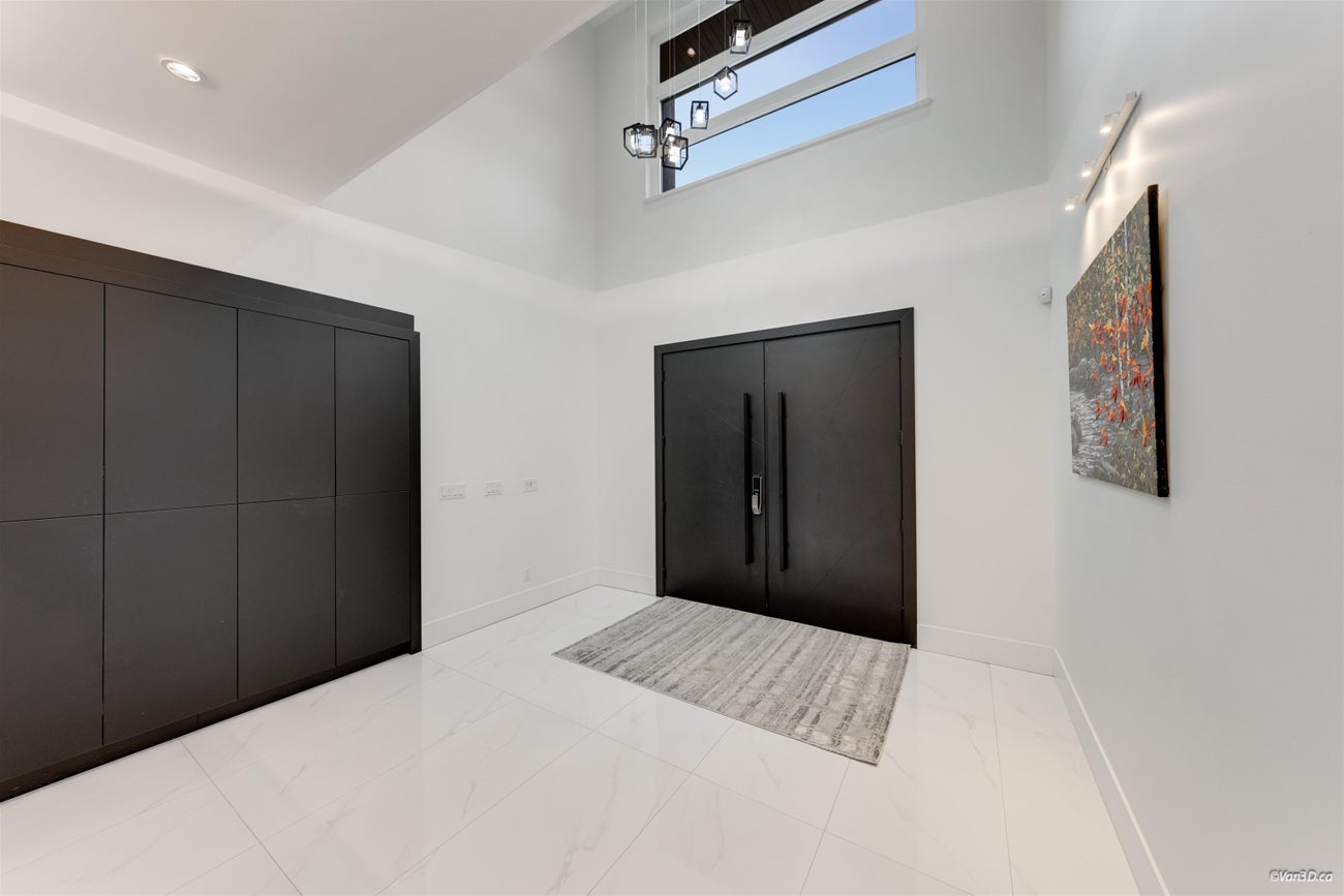 710 Ivy Avenue - Coquitlam West Single Family Residence for Sale, 7 Bedrooms (R3099978)# - 9