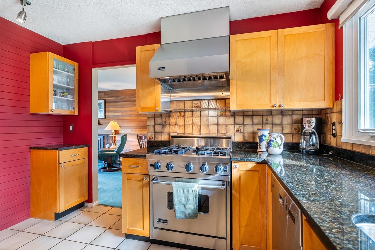 908 Stanton Avenue - Coquitlam West Single Family Residence for Sale, 3 Bedrooms (R3100299)# - 15