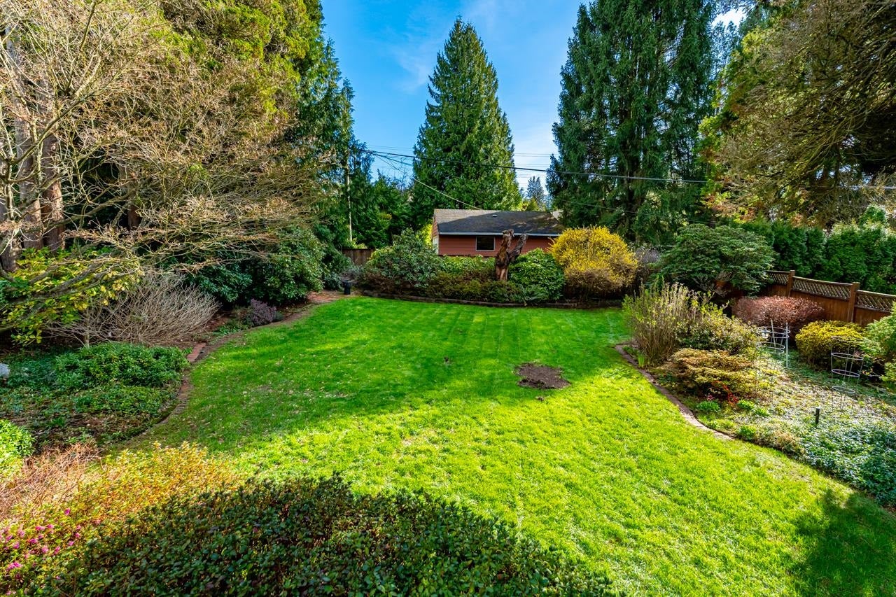 908 Stanton Avenue - Coquitlam West Single Family Residence for Sale, 3 Bedrooms (R3100299)# - 39