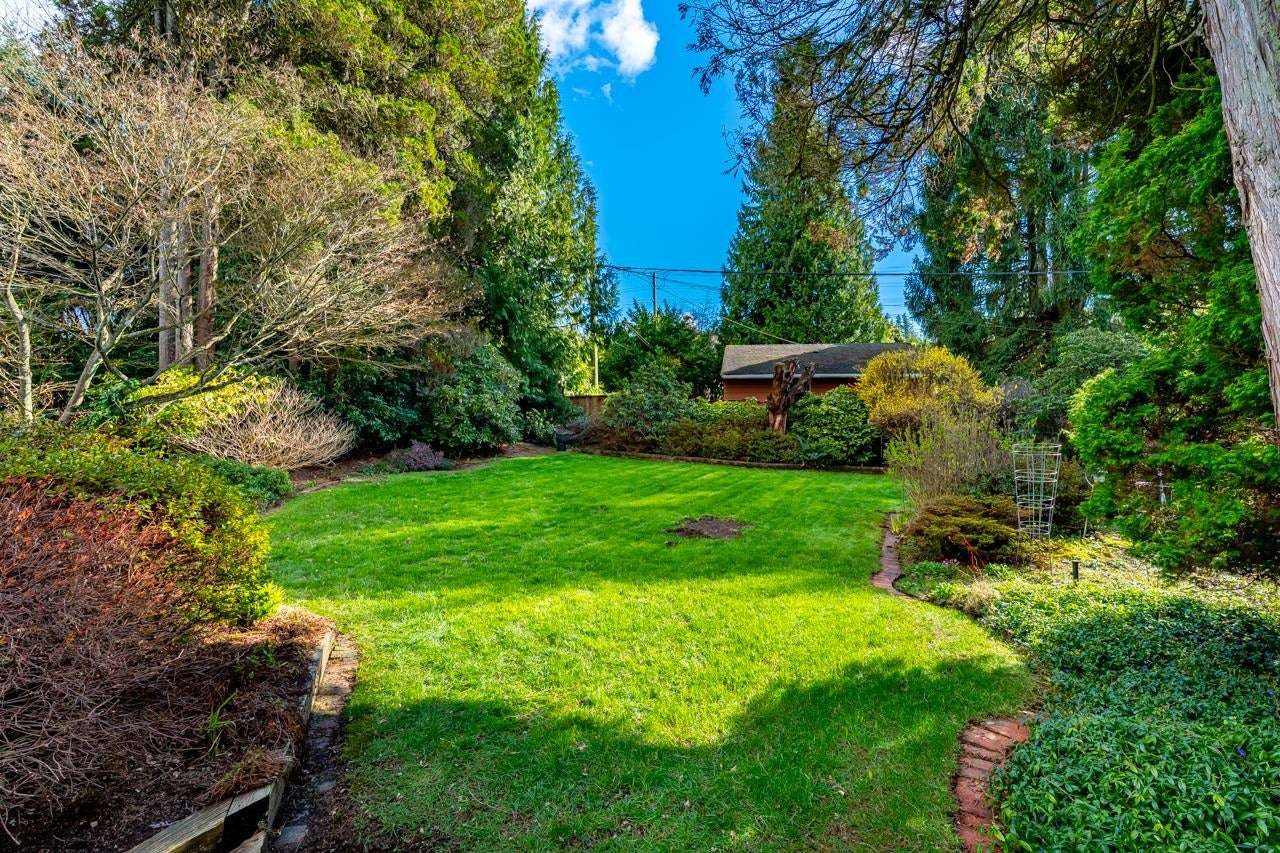 908 Stanton Avenue - Coquitlam West Single Family Residence for Sale, 3 Bedrooms (R3100299)# - 4