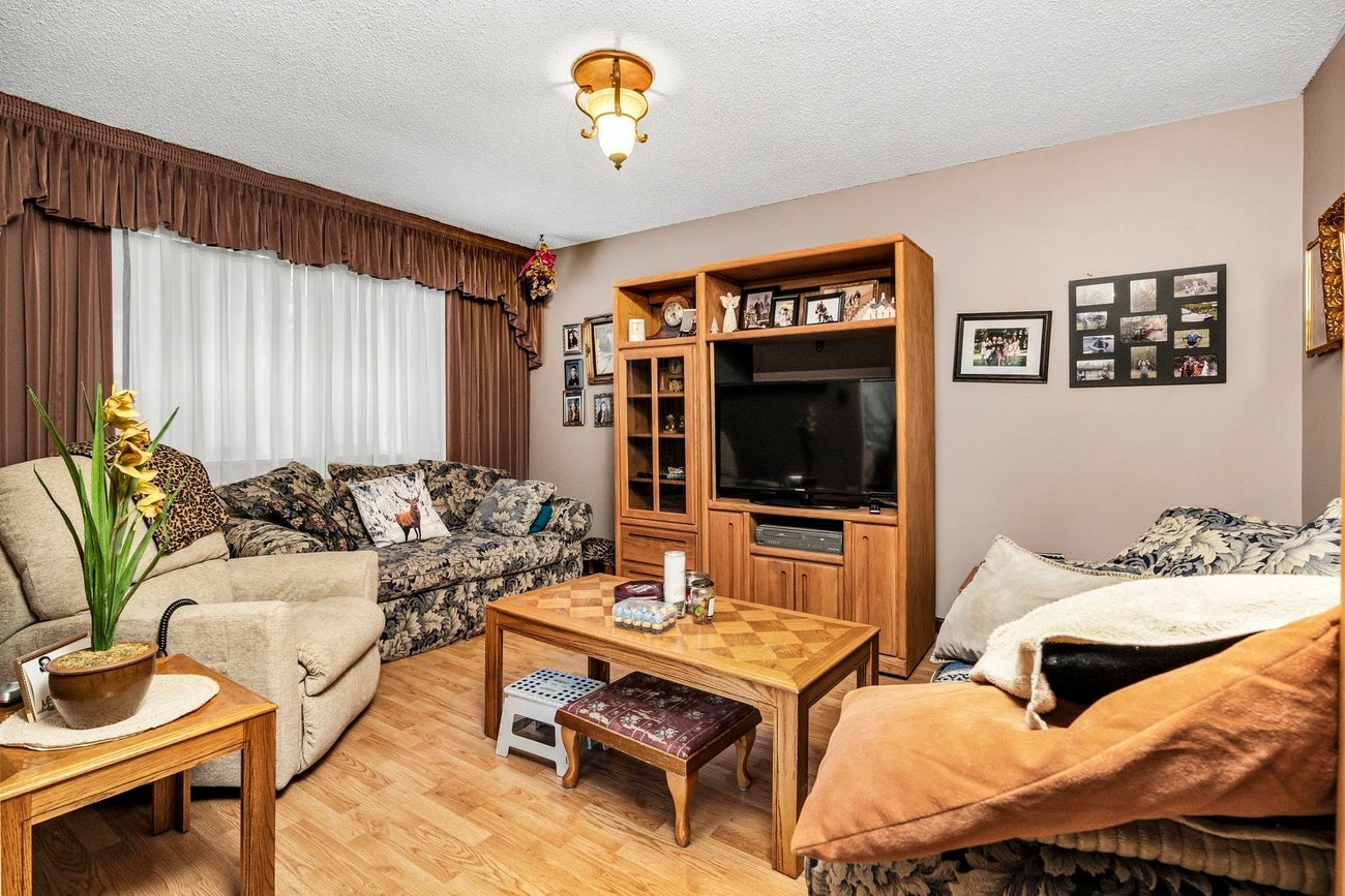 7615 Lawrence Drive - Montecito Single Family Residence for Sale, 4 Bedrooms (R3100725)# - 21