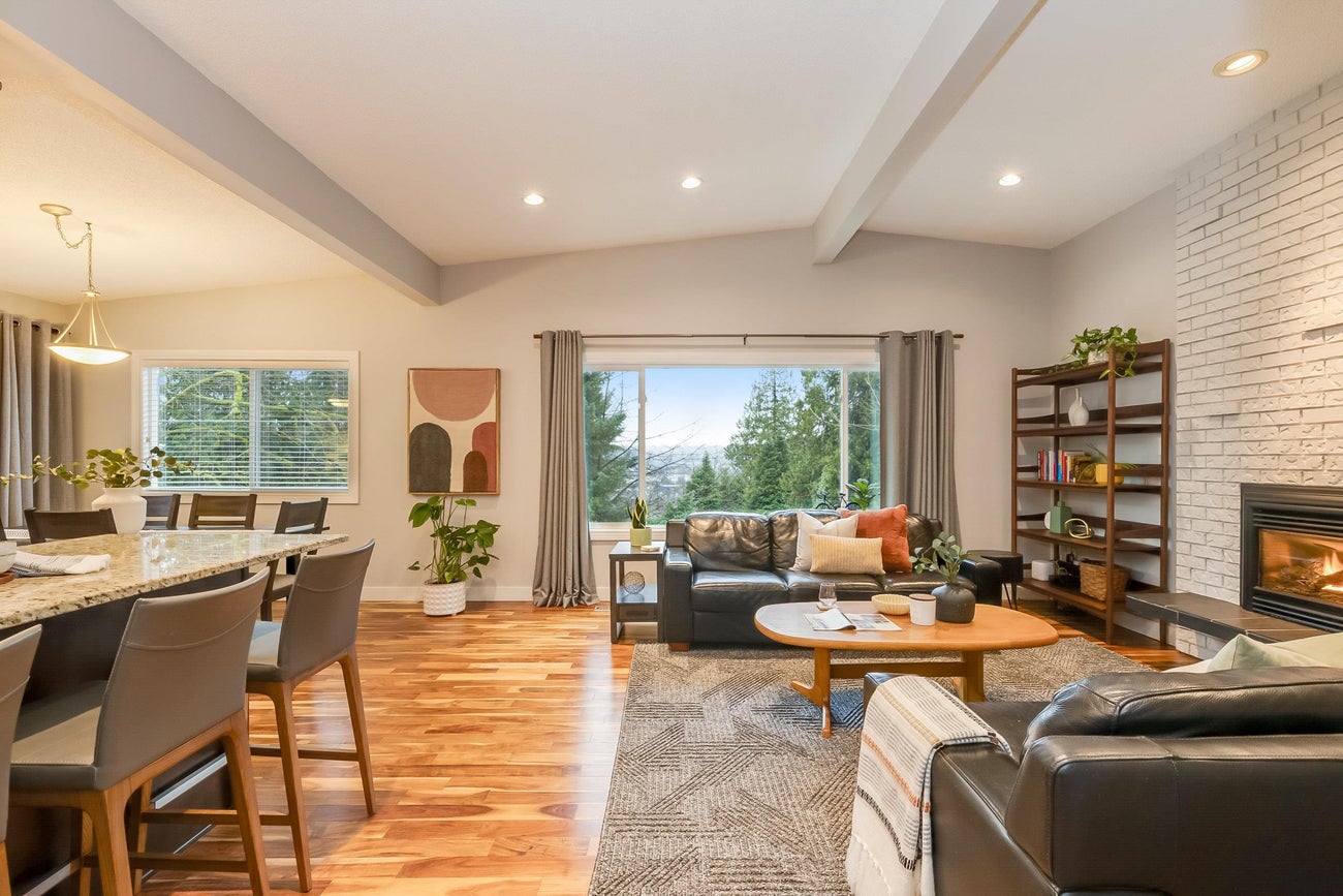 304 Dartmoor Drive - Coquitlam East Single Family Residence for Sale, 4 Bedrooms (R3100831)# - 2