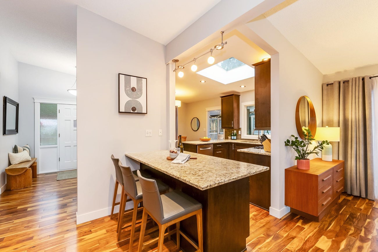 304 Dartmoor Drive - Coquitlam East Single Family Residence for Sale, 4 Bedrooms (R3100831)# - 9