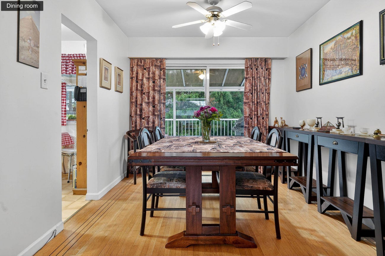 2120 Como Lake Avenue - Central Coquitlam Single Family Residence for Sale, 5 Bedrooms (R3100936)# - 11