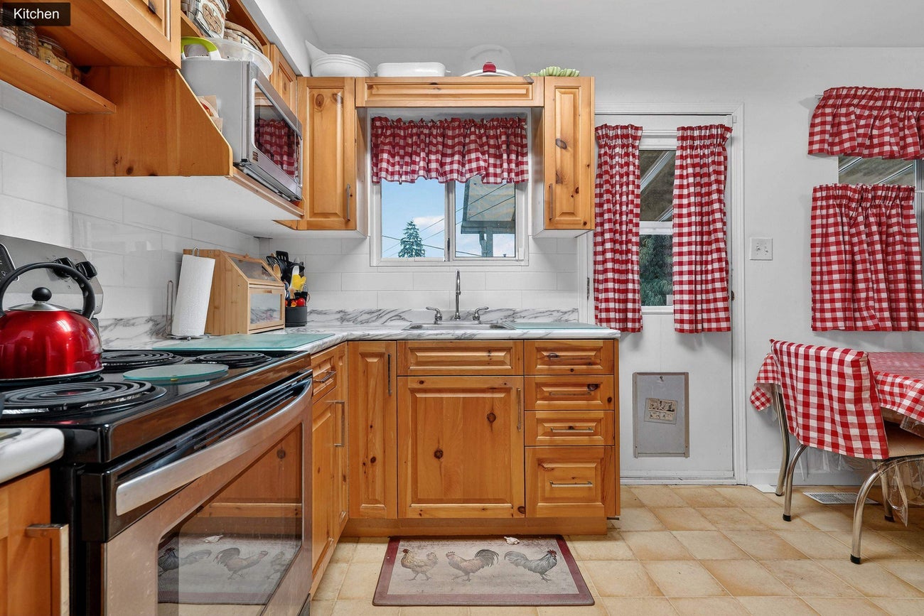 2120 Como Lake Avenue - Central Coquitlam single-family-residence for Sale, 5 Bedrooms (R3100936)# - 13