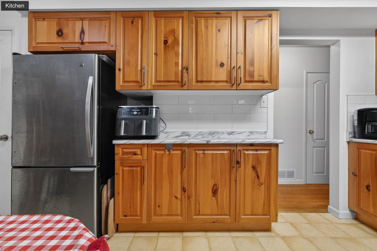 2120 Como Lake Avenue - Central Coquitlam Single Family Residence for Sale, 5 Bedrooms (R3100936)# - 15