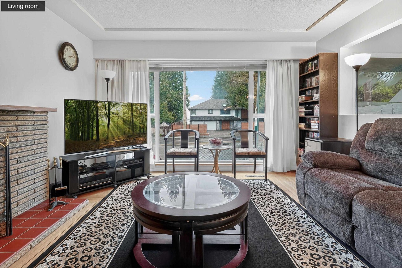 2120 Como Lake Avenue - Central Coquitlam Single Family Residence for Sale, 5 Bedrooms (R3100936)# - 5