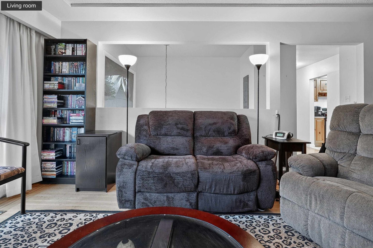 2120 Como Lake Avenue - Central Coquitlam Single Family Residence for Sale, 5 Bedrooms (R3100936)# - 6