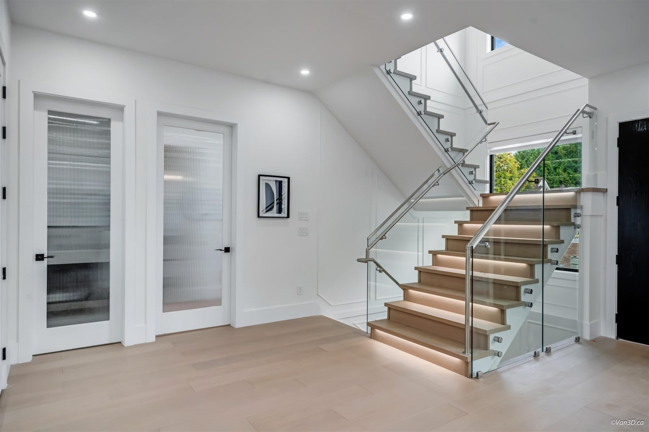 819 Cornell Avenue - Coquitlam West Single Family Residence for Sale, 8 Bedrooms (R3101335)# - 9 819 Cornell Avenue - Coquitlam West Single Family Residence for Sale, 8 Bedrooms (R3101335)# - 9