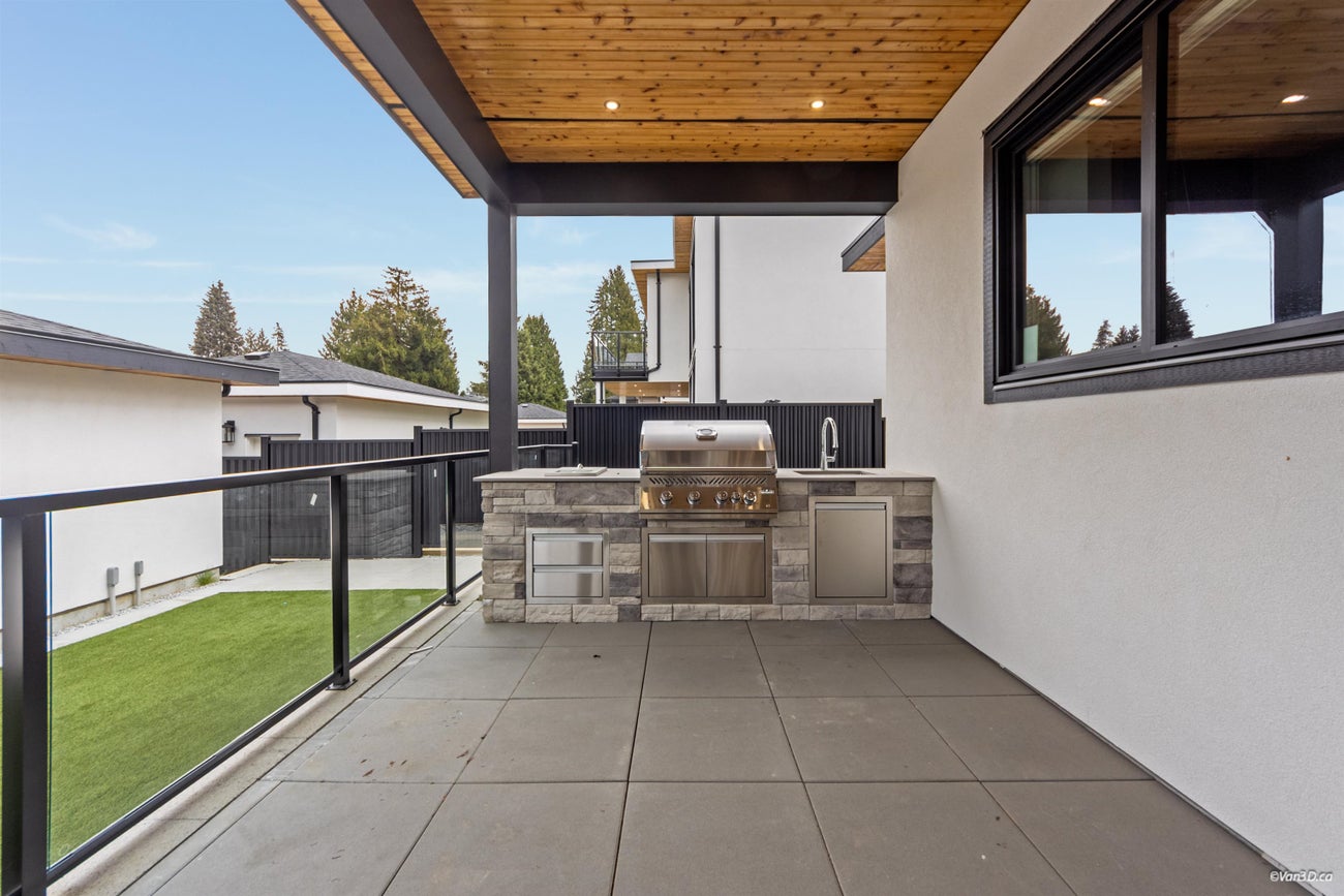 817 Cornell Avenue - Coquitlam West Single Family Residence for Sale, 8 Bedrooms (R3101336)# - 23