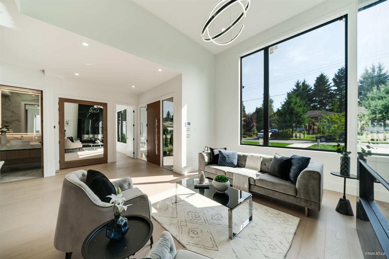 817 Cornell Avenue - Coquitlam West Single Family Residence for Sale, 8 Bedrooms (R3101336)# - 4