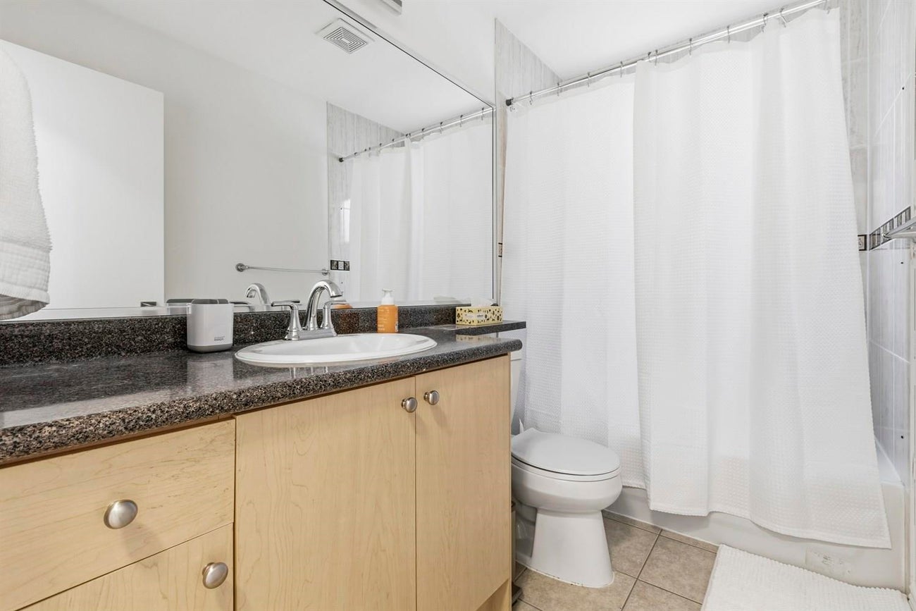 4465 Cambridge Street - Vancouver Heights Single Family Residence for Sale, 5 Bedrooms (R3101683)# - 24