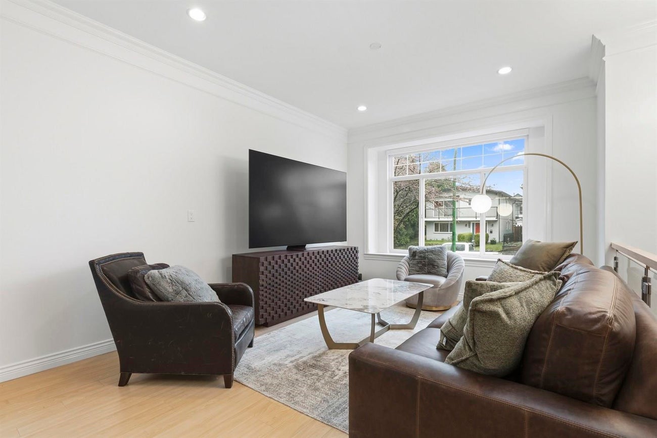 4465 Cambridge Street - Vancouver Heights Single Family Residence for Sale, 5 Bedrooms (R3101683)# - 2