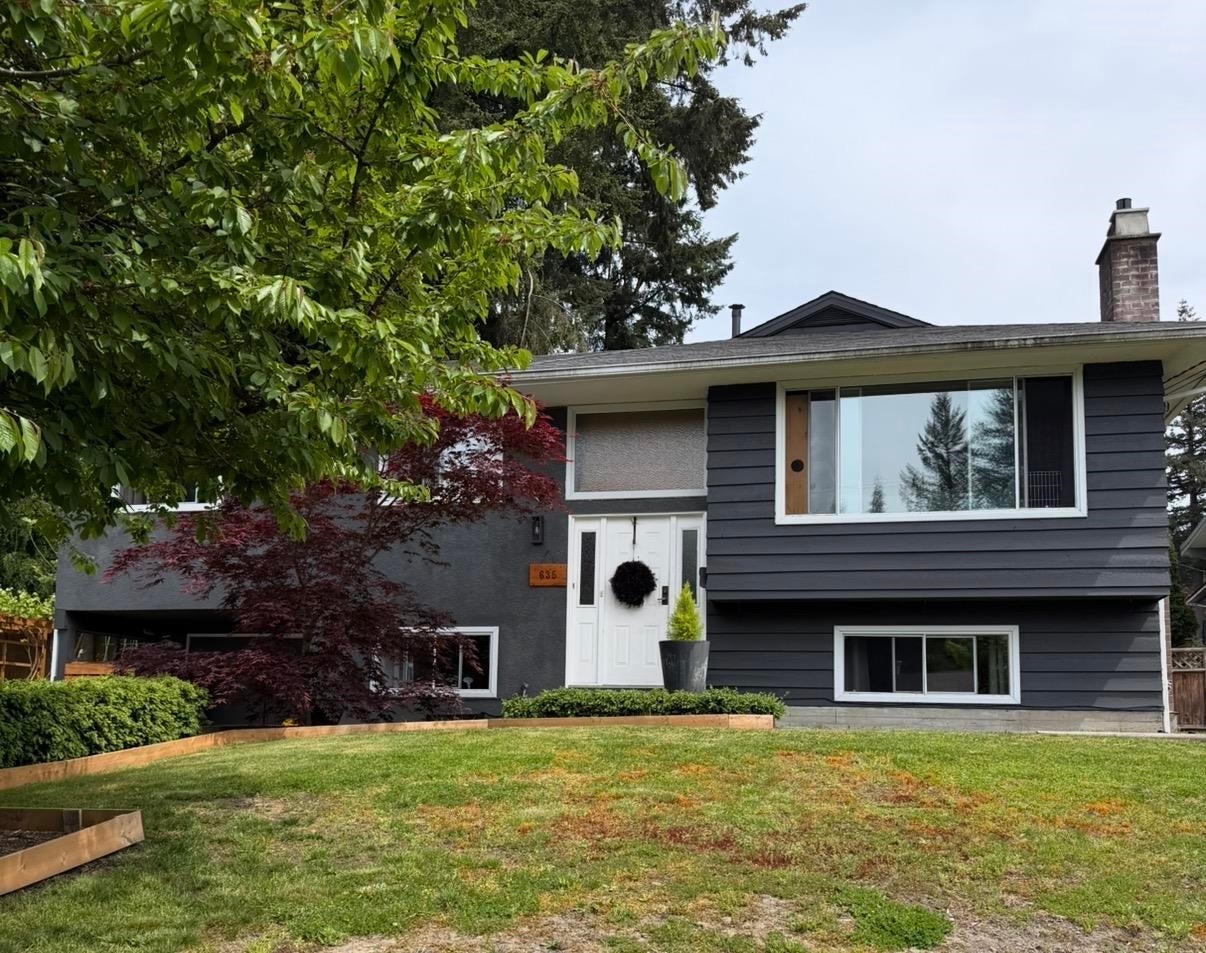 635 Midvale Street - Central Coquitlam Single Family Residence for Sale, 5 Bedrooms (R3102167)# - 1