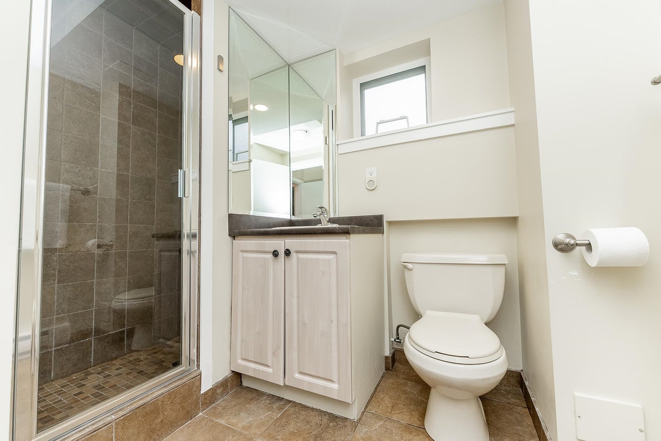 1771 Rideau Avenue - Central Coquitlam Single Family Residence for Sale, 3 Bedrooms (R3102983)# - 24